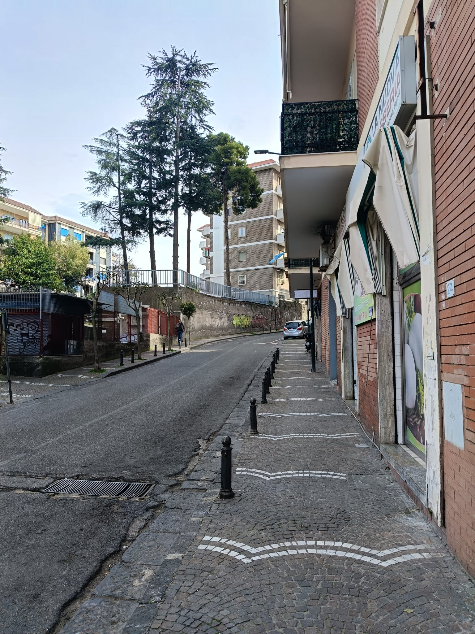 Ampio box auto con ottima manovrabilità — foto 8