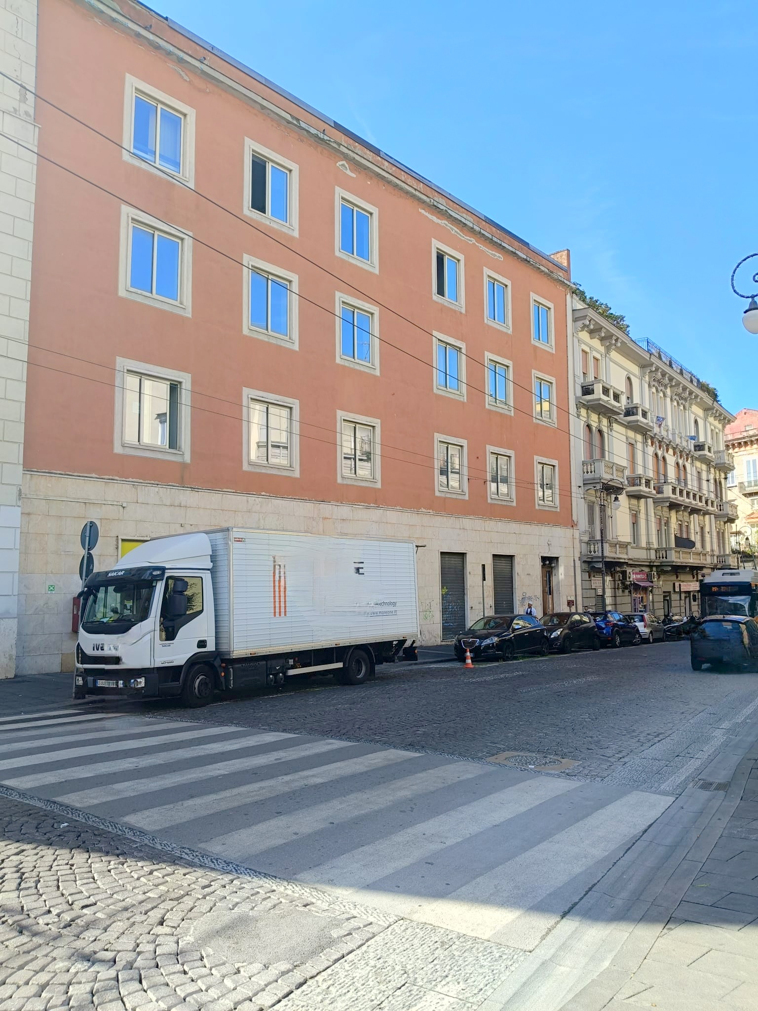 4 vani + acc. in stabile d'epoca con sottotetto pertinenziale — foto 32