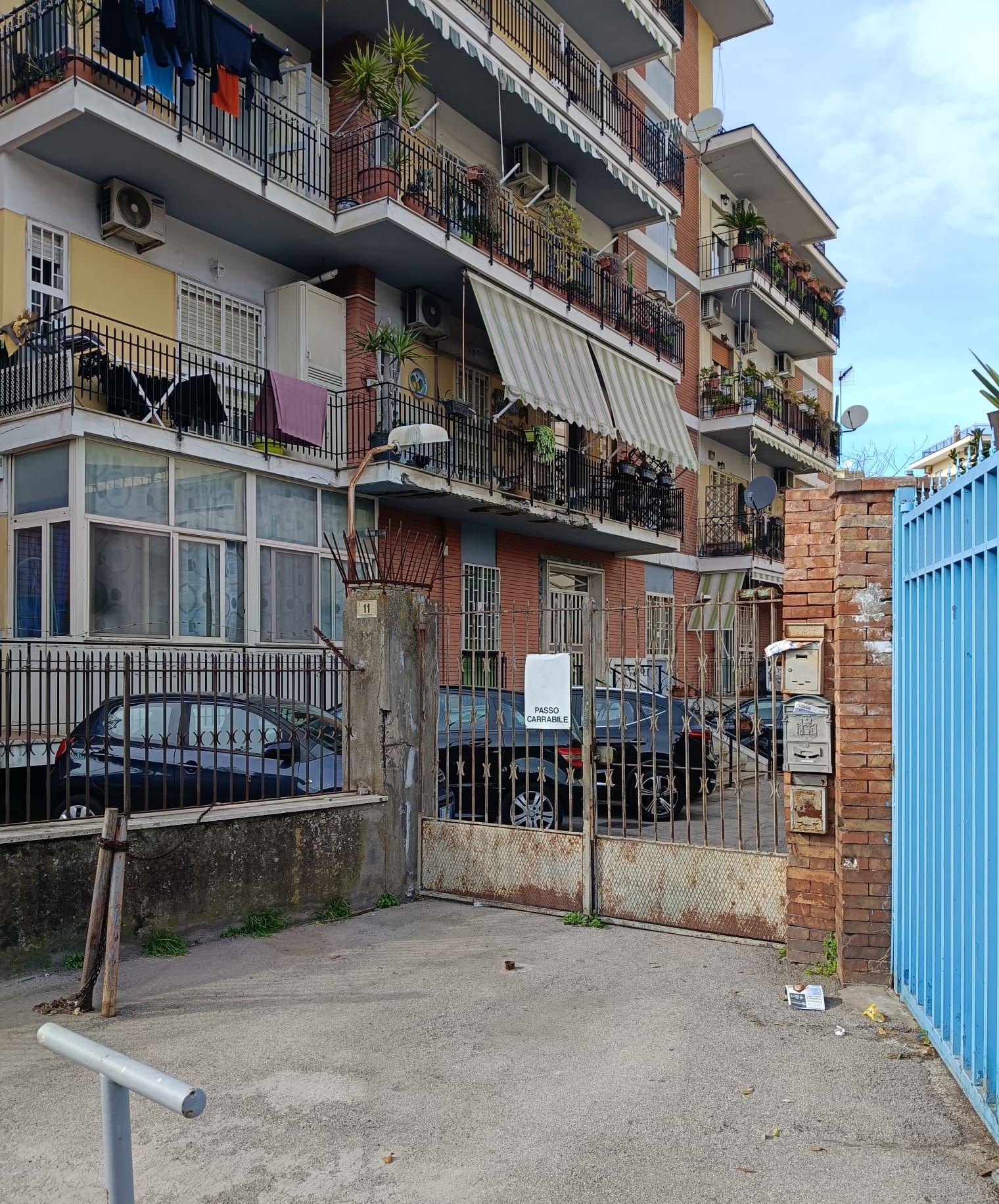 Ampio box auto con ottima manovrabilità — foto 7