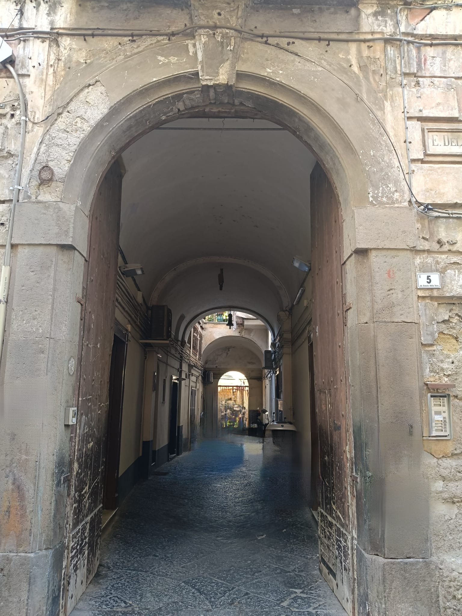 4 vani + acc. in stabile d'epoca con sottotetto pertinenziale — foto 29